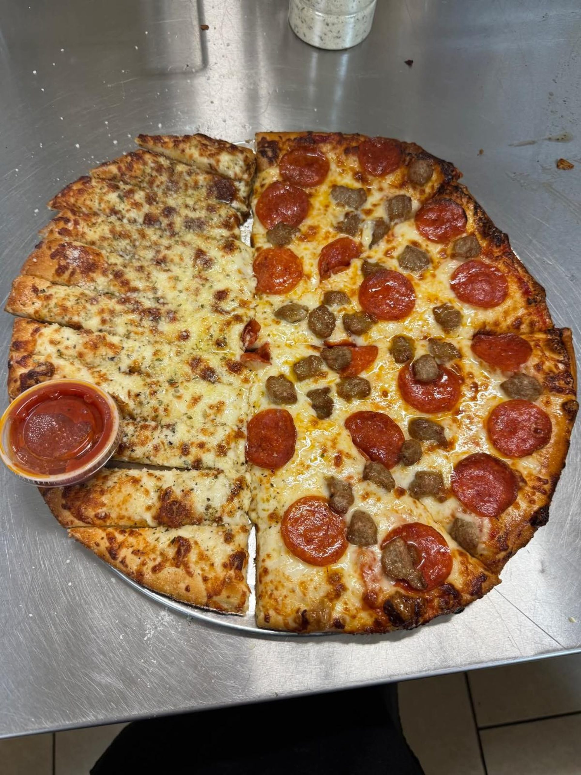 4 Doughs, 6 Sauces, 15+ Toppings
